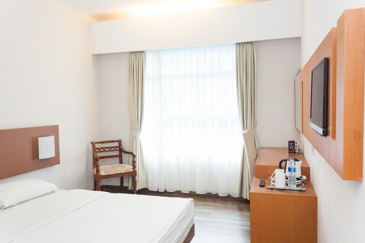 Griya Regato Hotel Giacarta Camera foto